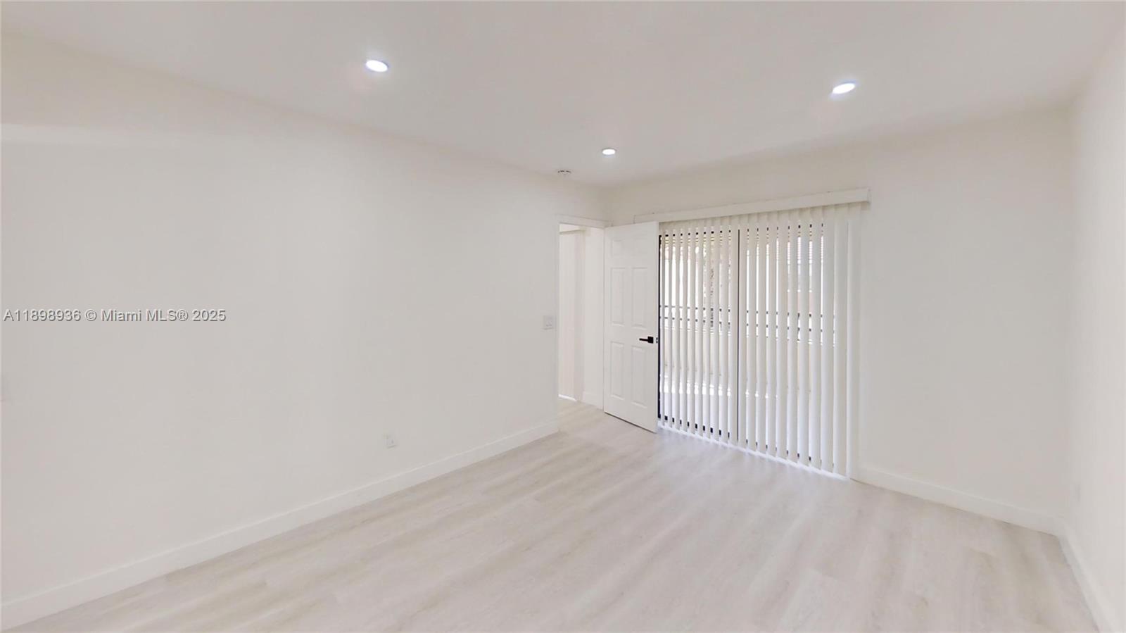 20230 NE 3rd Ct # 6, Miami Unit: 6