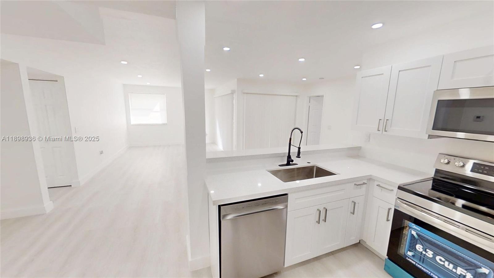 20230 NE 3rd Ct # 6, Miami Unit: 6