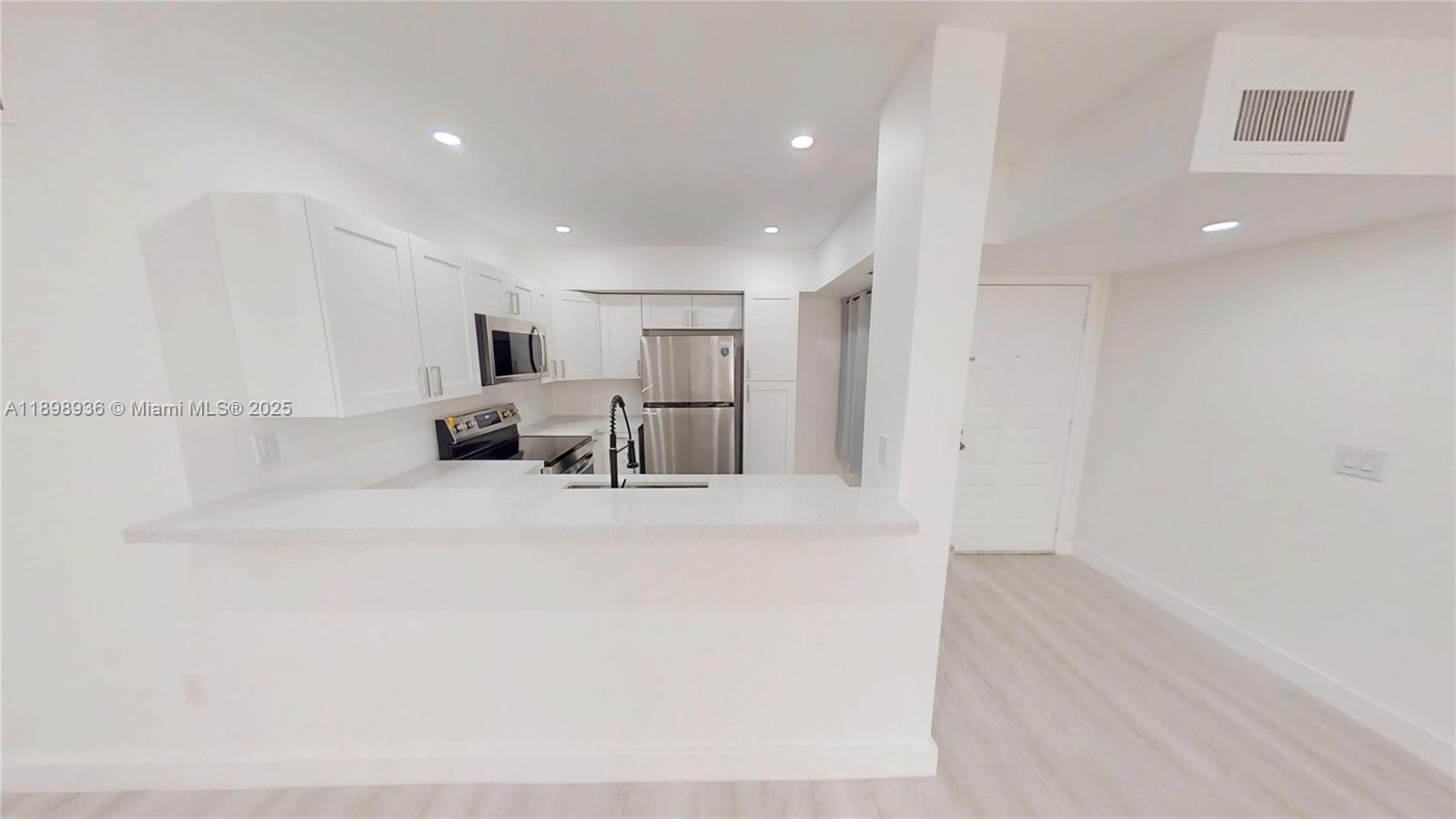 20230 NE 3rd Ct # 6, Miami Unit: 6