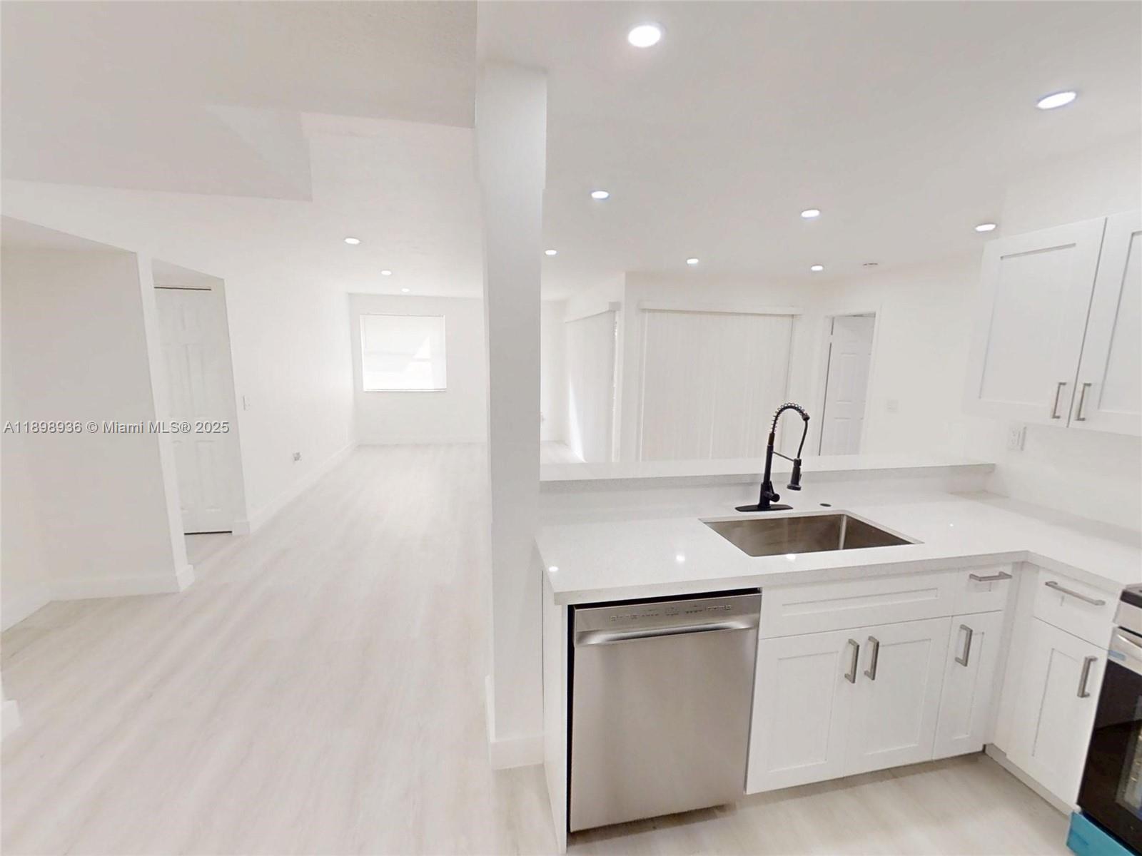 20230 NE 3rd Ct # 6, Miami Unit: 6