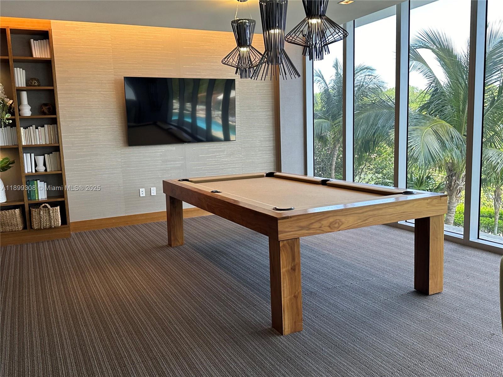 16385 Biscayne Blvd # 1505, North Miami Beach Unit: 1505