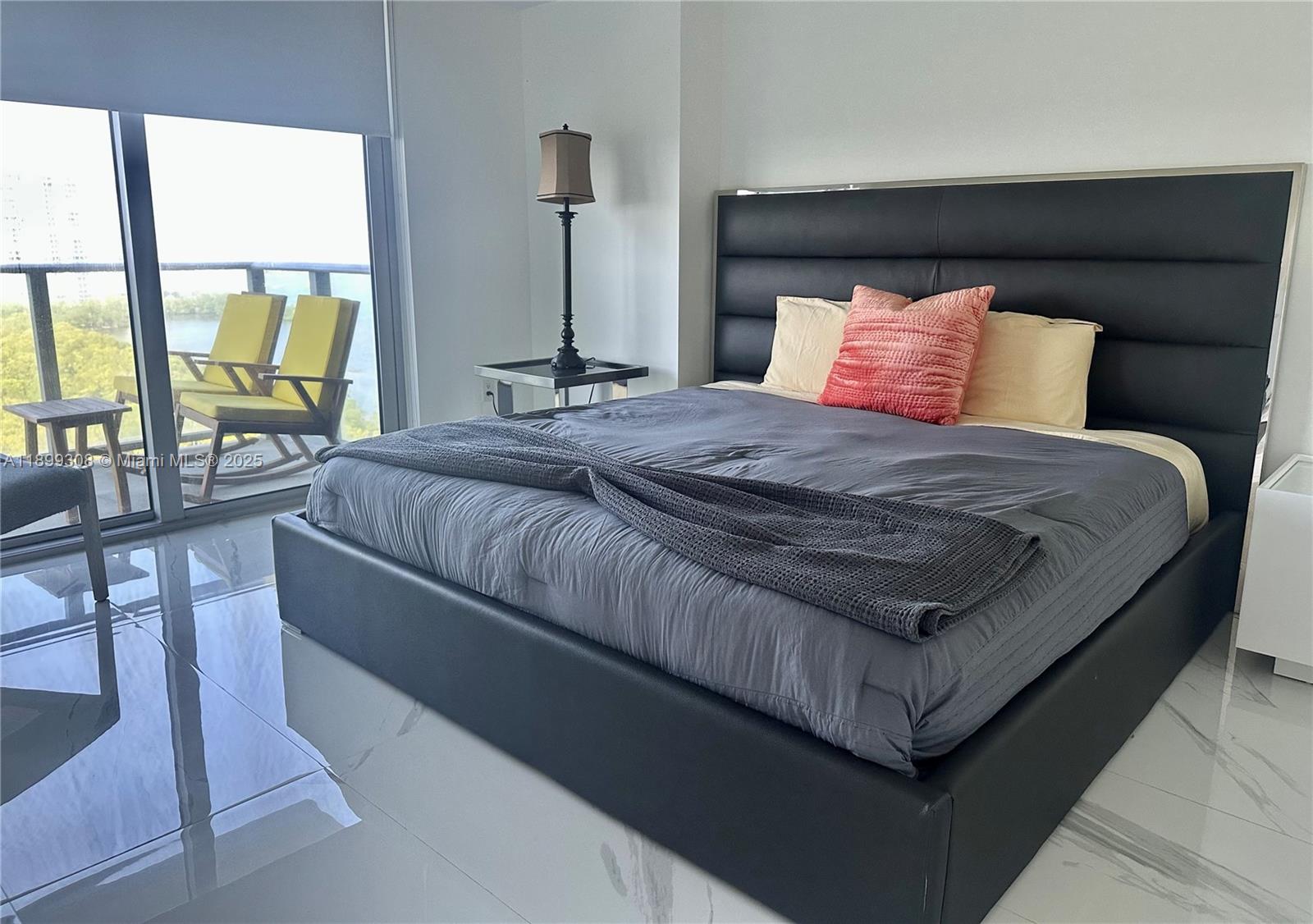 16385 Biscayne Blvd # 1505, North Miami Beach Unit: 1505