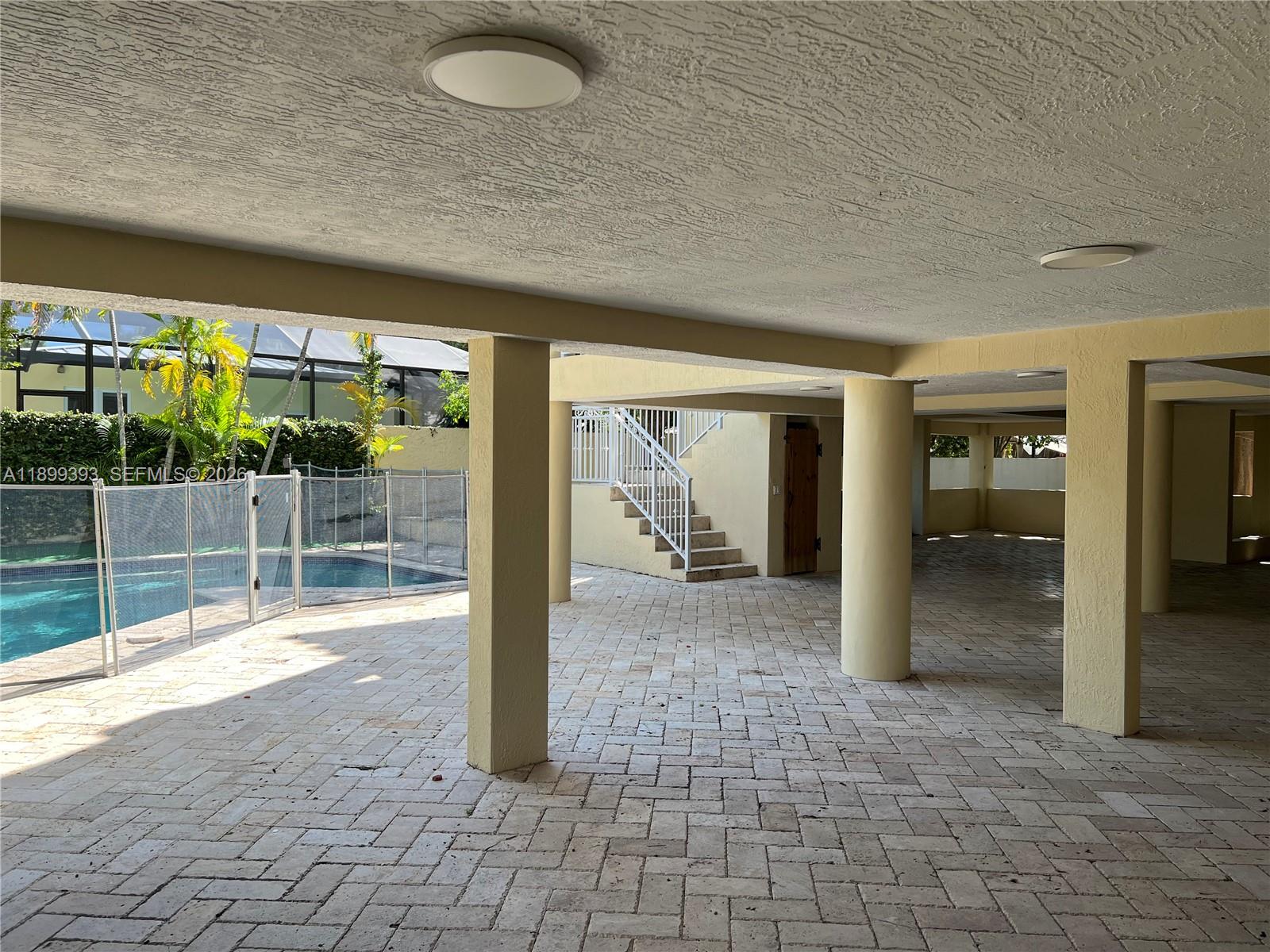 573 Satinwood Dr