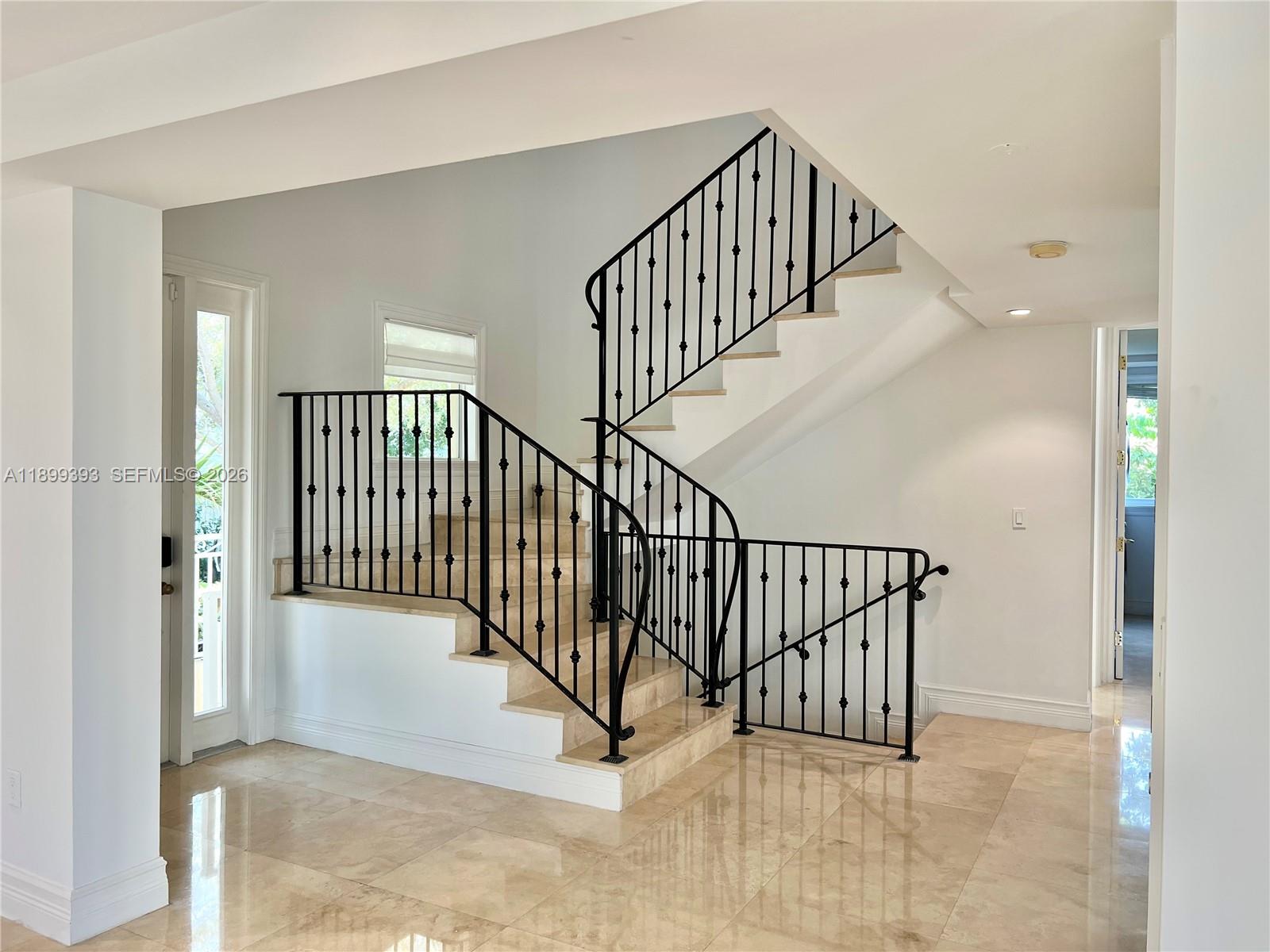 573 Satinwood Dr