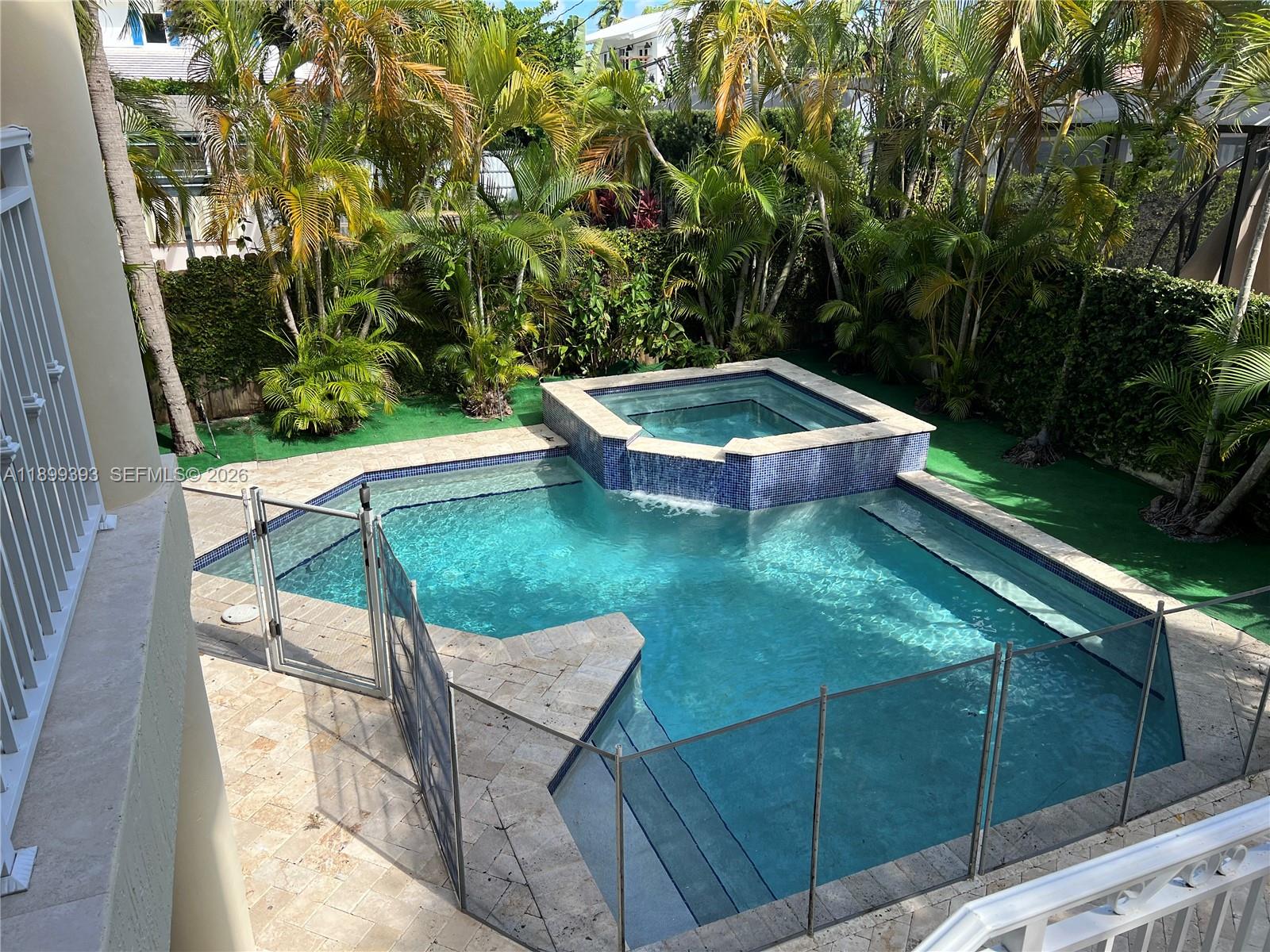 573 Satinwood Dr