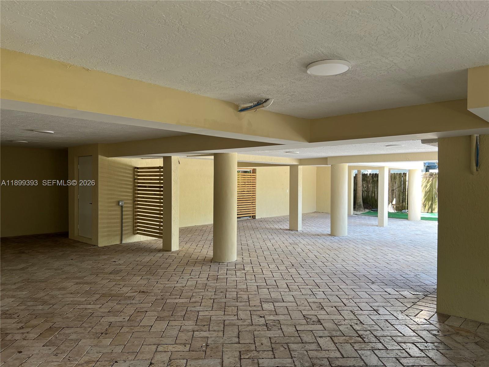 573 Satinwood Dr