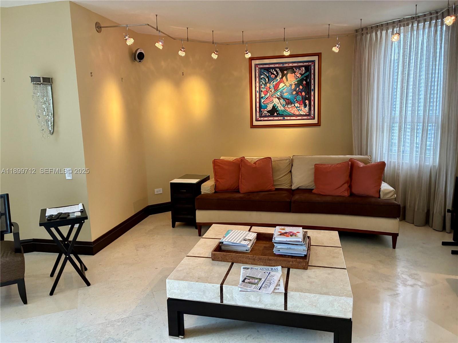 808 Brickell Key Dr # 1508