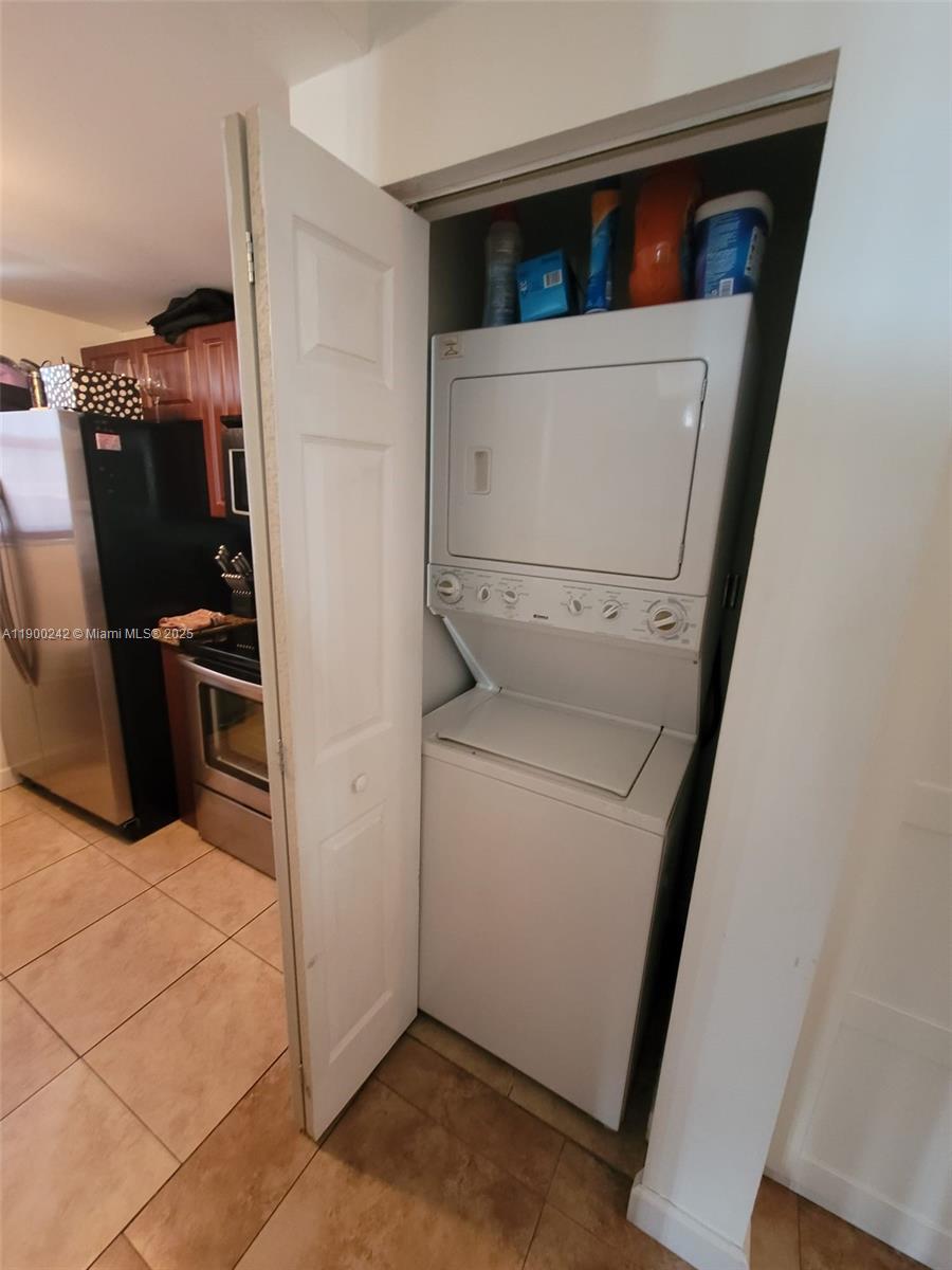 2600 SW 27th Ave # 502, Miami Unit: 502