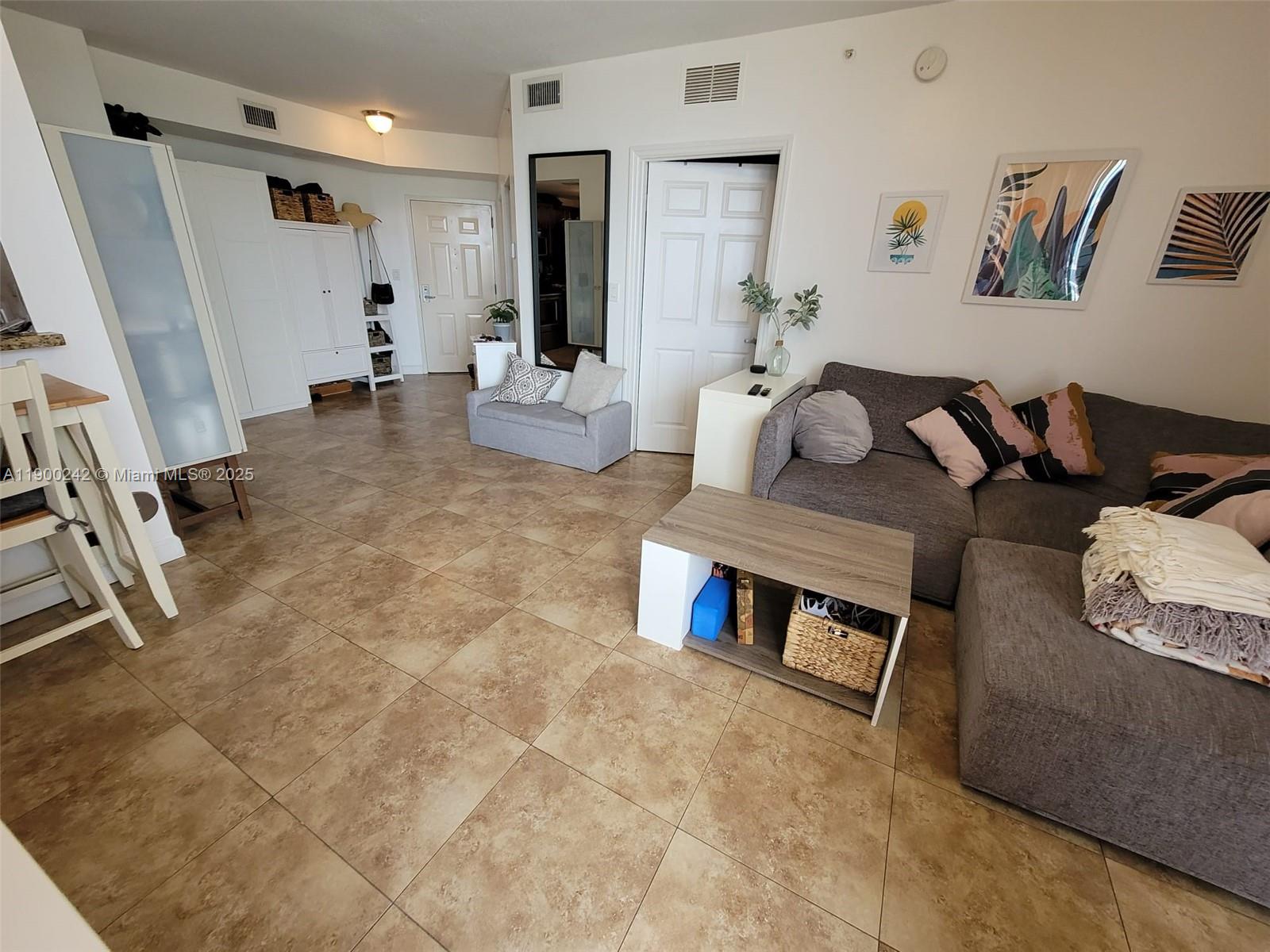 2600 SW 27th Ave # 502, Miami Unit: 502