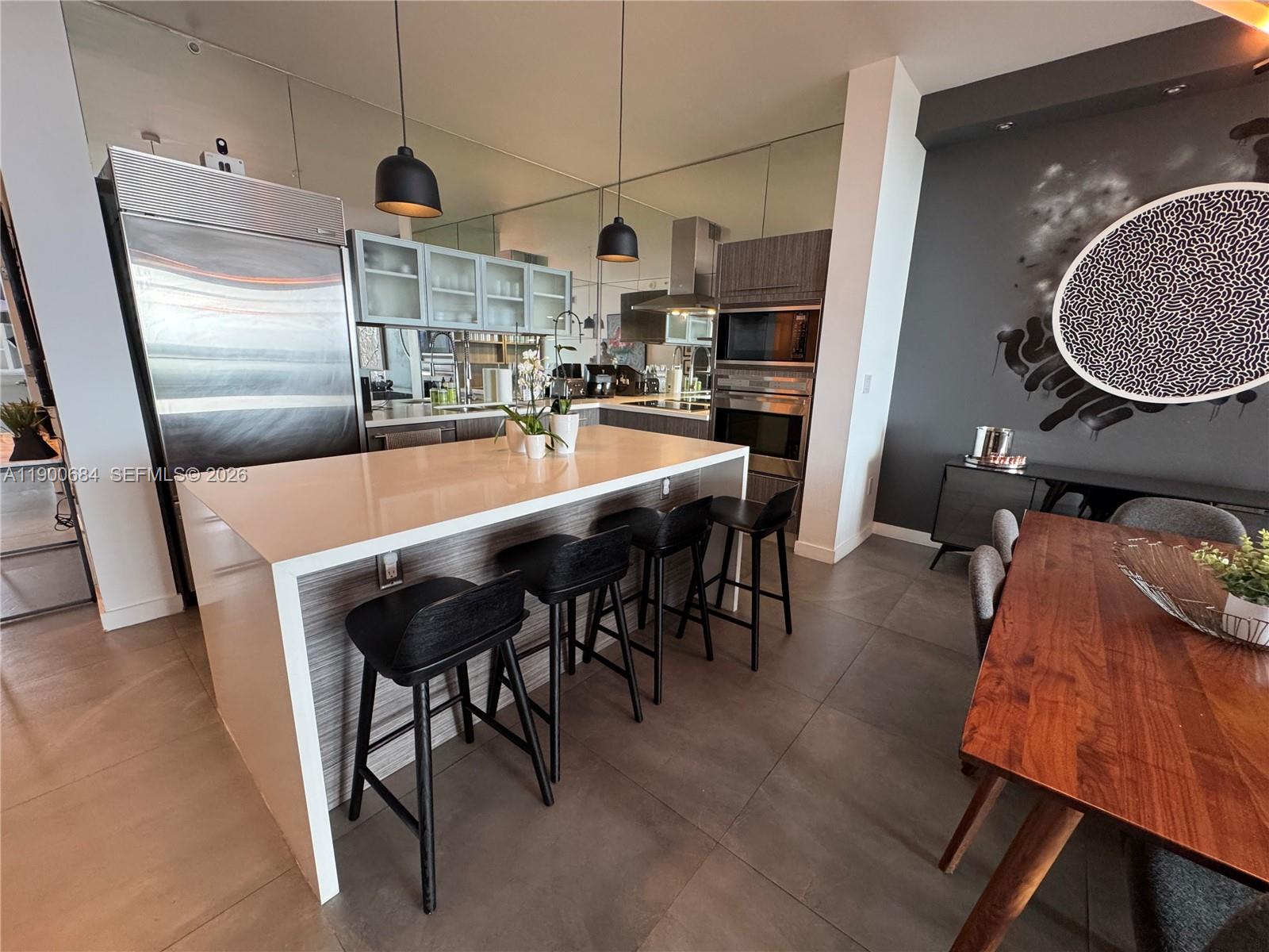 2020 N Bayshore Dr # 703