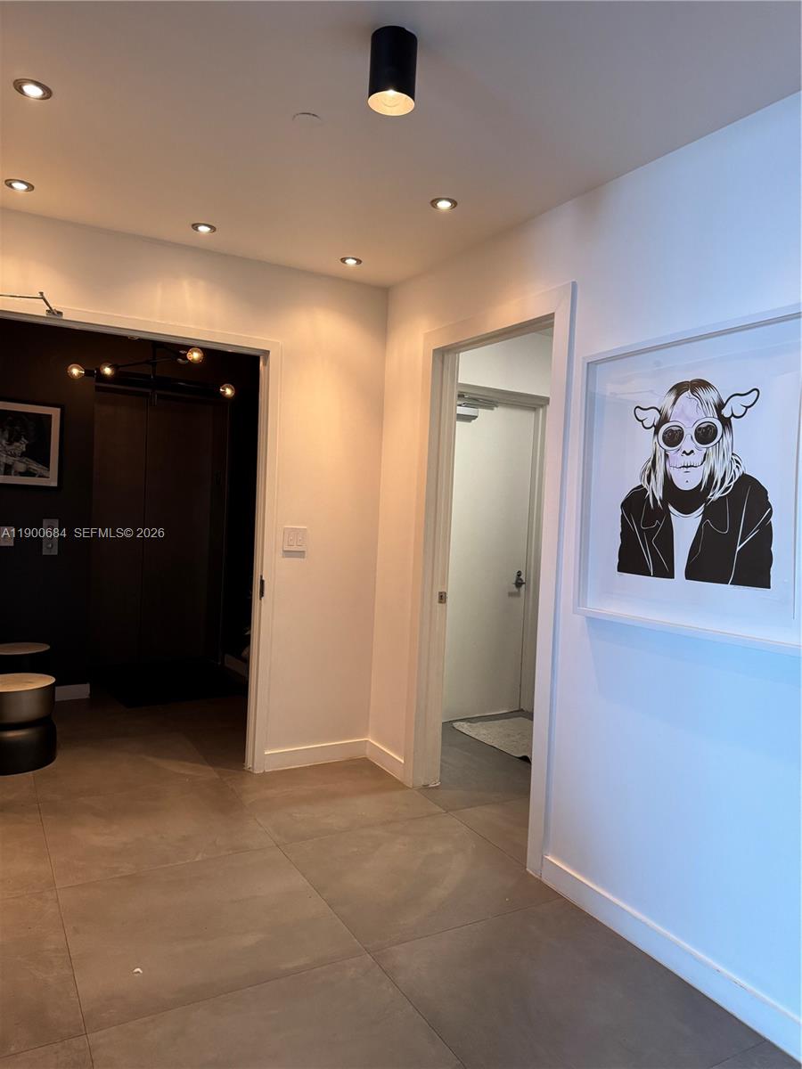 2020 N Bayshore Dr # 703