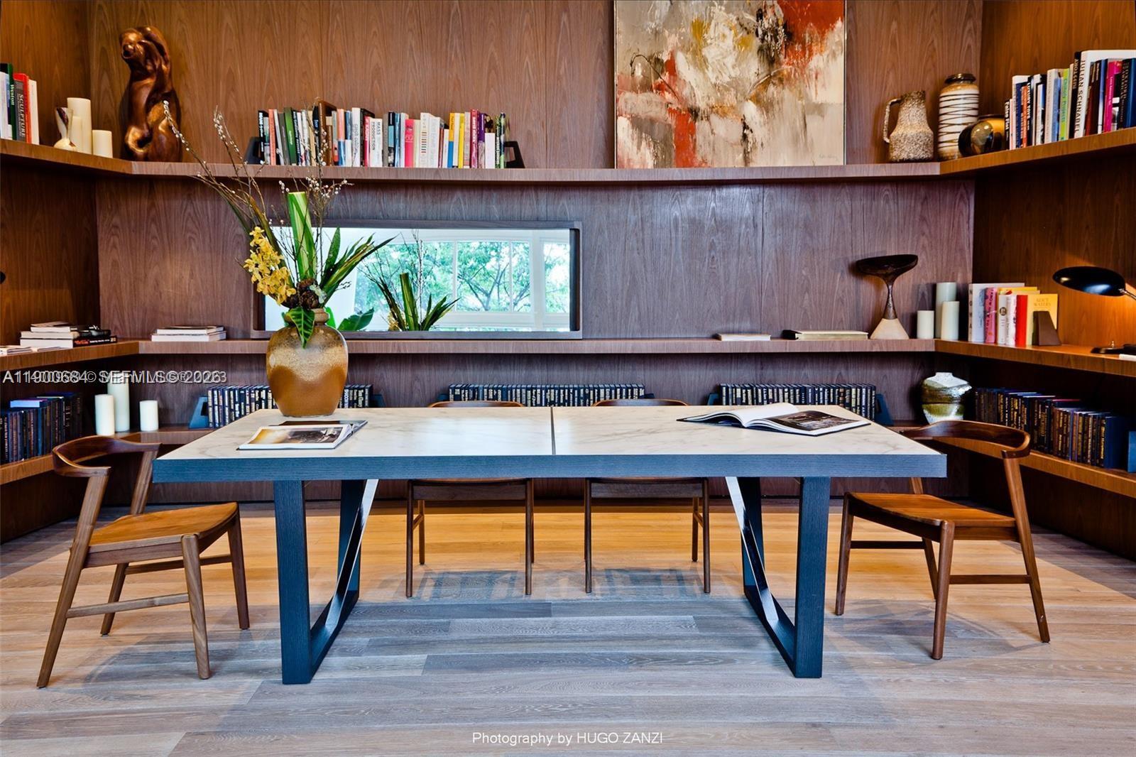 2020 N Bayshore Dr # 703