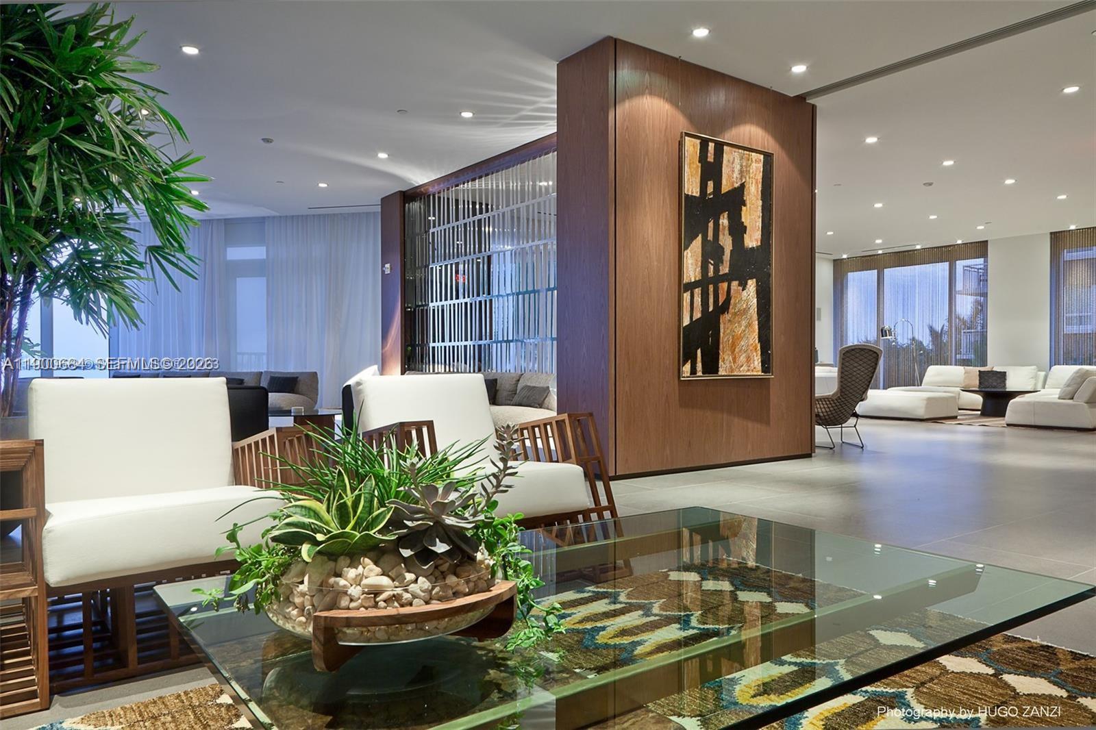 2020 N Bayshore Dr # 703