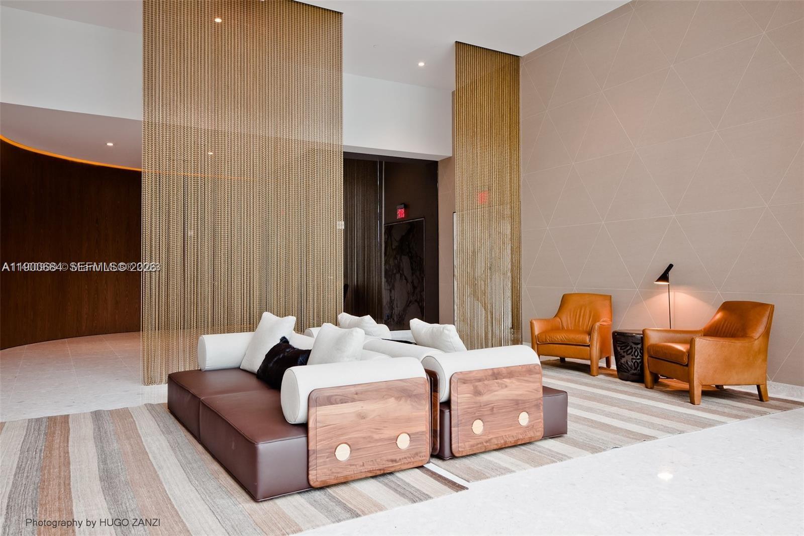 2020 N Bayshore Dr # 703