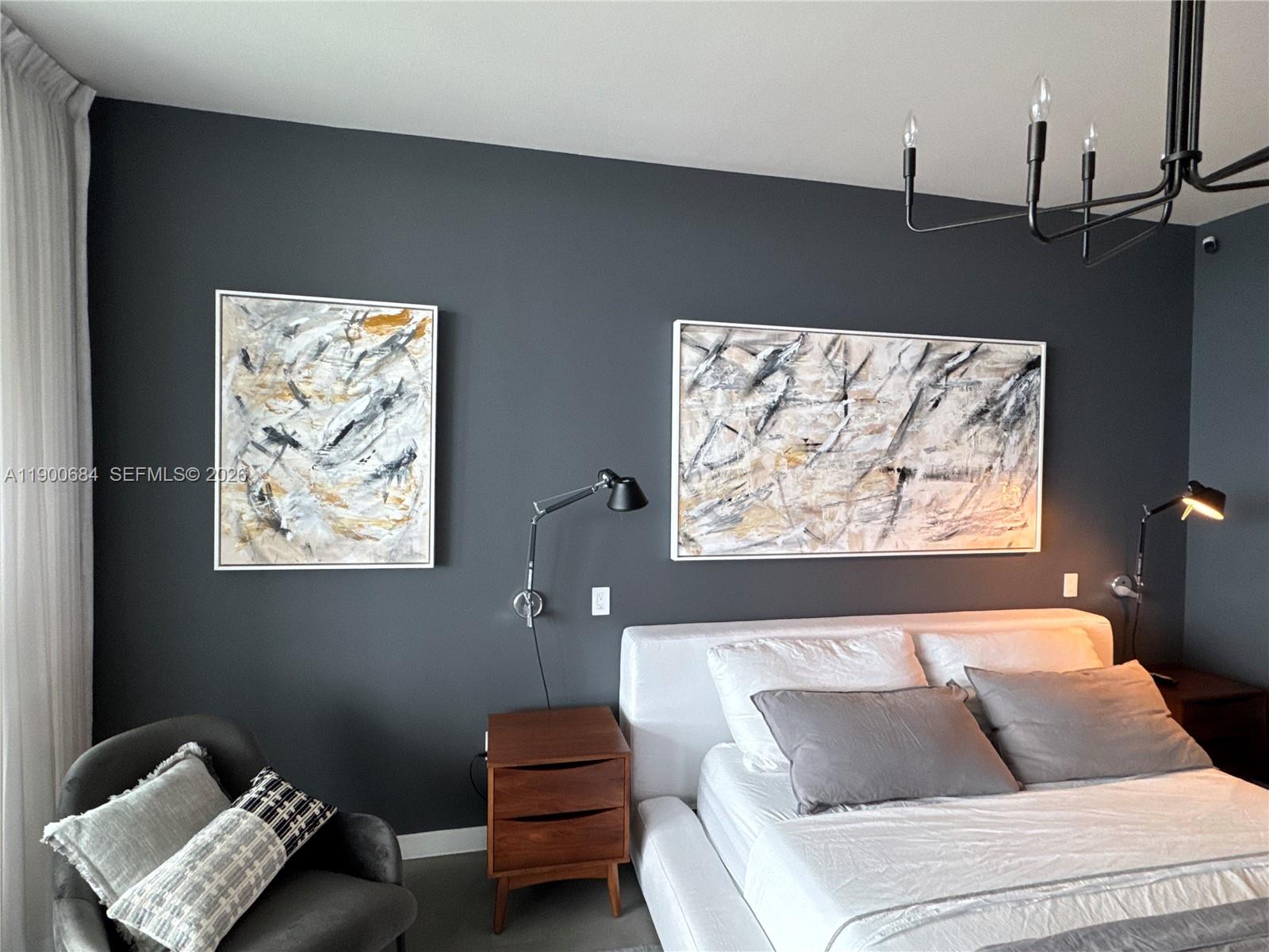 2020 N Bayshore Dr # 703