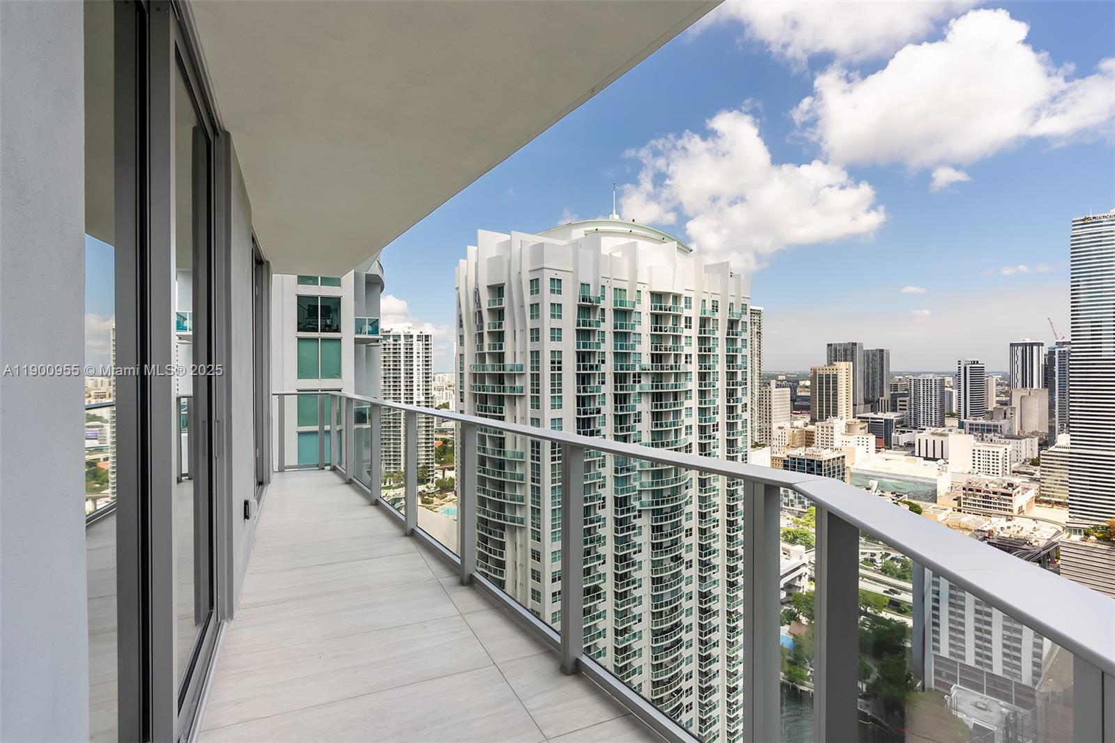 77 SE 5th Street # 2806, Miami Unit: 2806