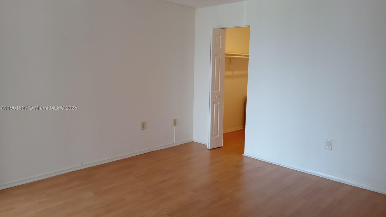 10801 SW 109th Ct # D301, Miami Unit: D301