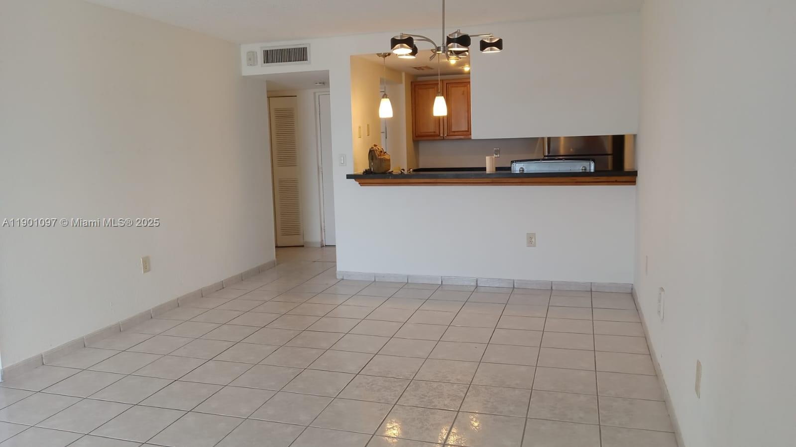 10801 SW 109th Ct # D301, Miami Unit: D301