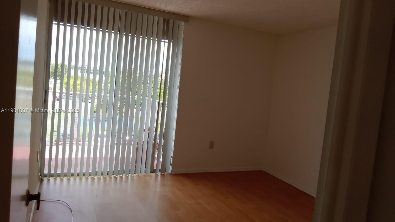 10801 SW 109th Ct # D301, Miami Unit: D301