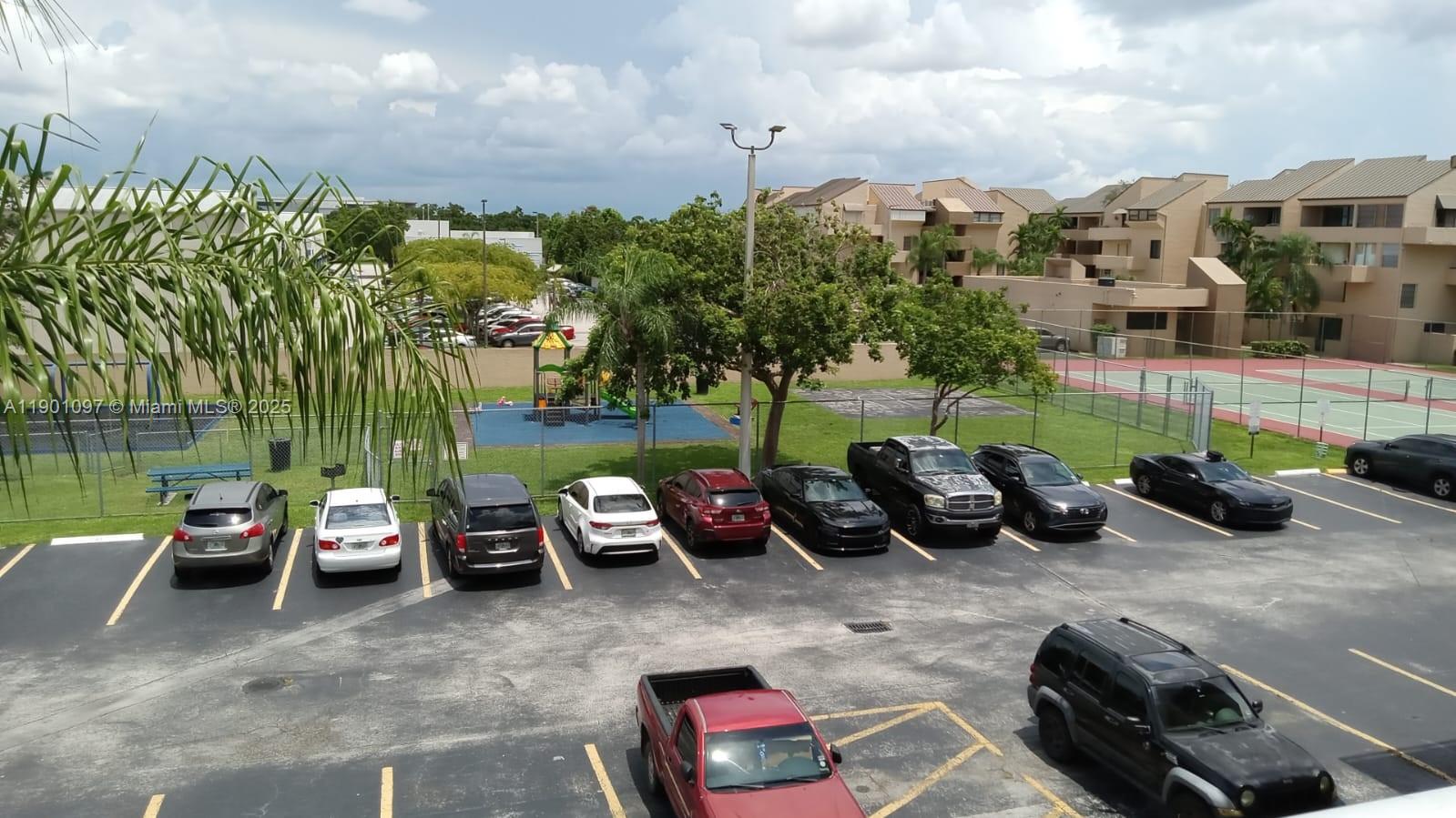 10801 SW 109th Ct # D301, Miami Unit: D301