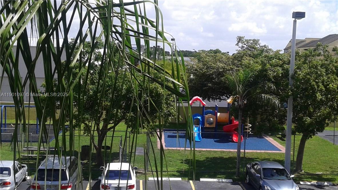 10801 SW 109th Ct # D301, Miami Unit: D301