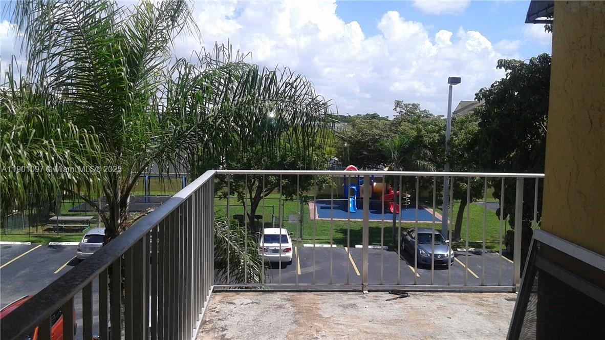 10801 SW 109th Ct # D301, Miami Unit: D301