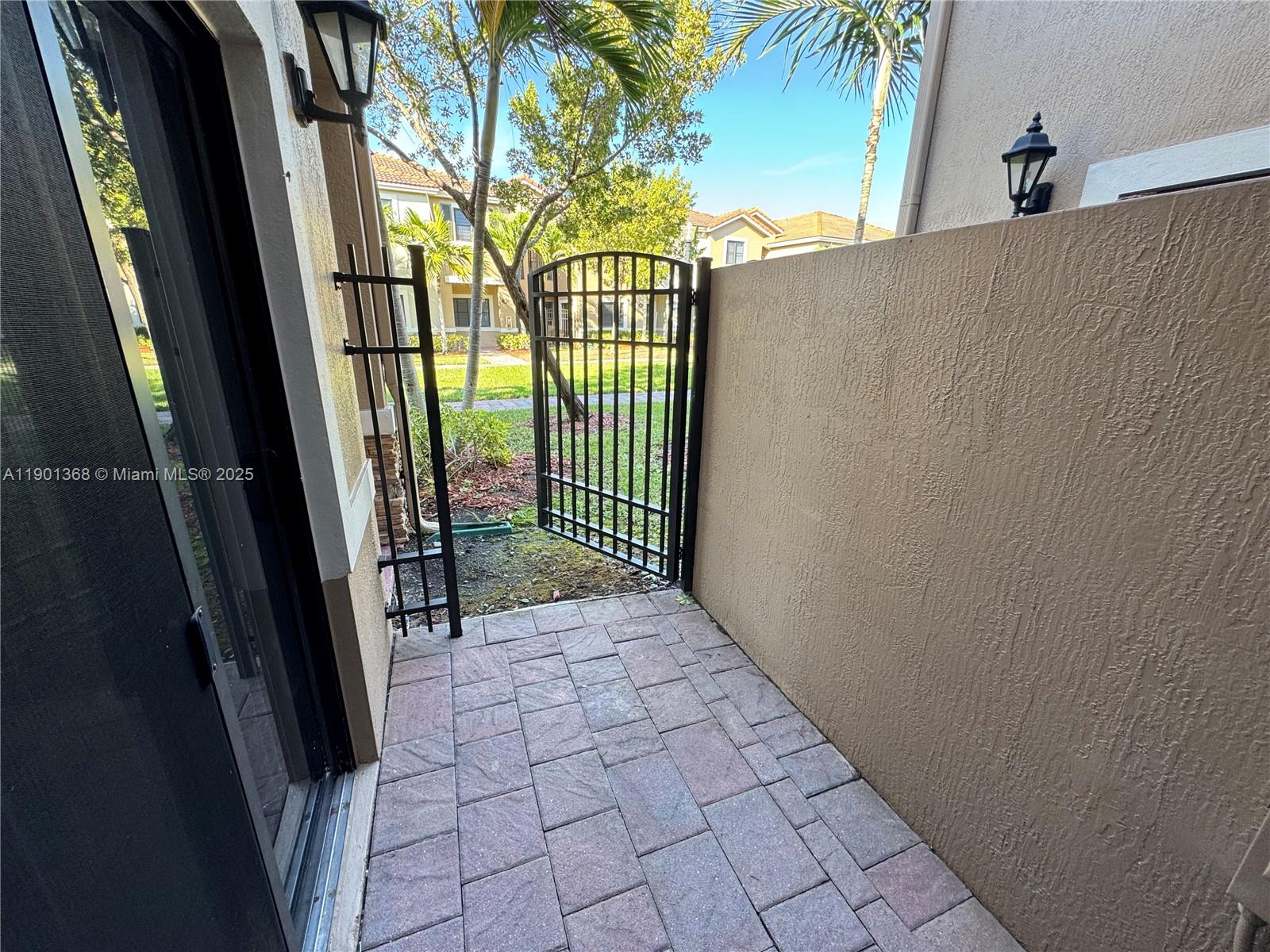 22411 SW 88th Pl # 26, Cutler Bay Unit: 14-26