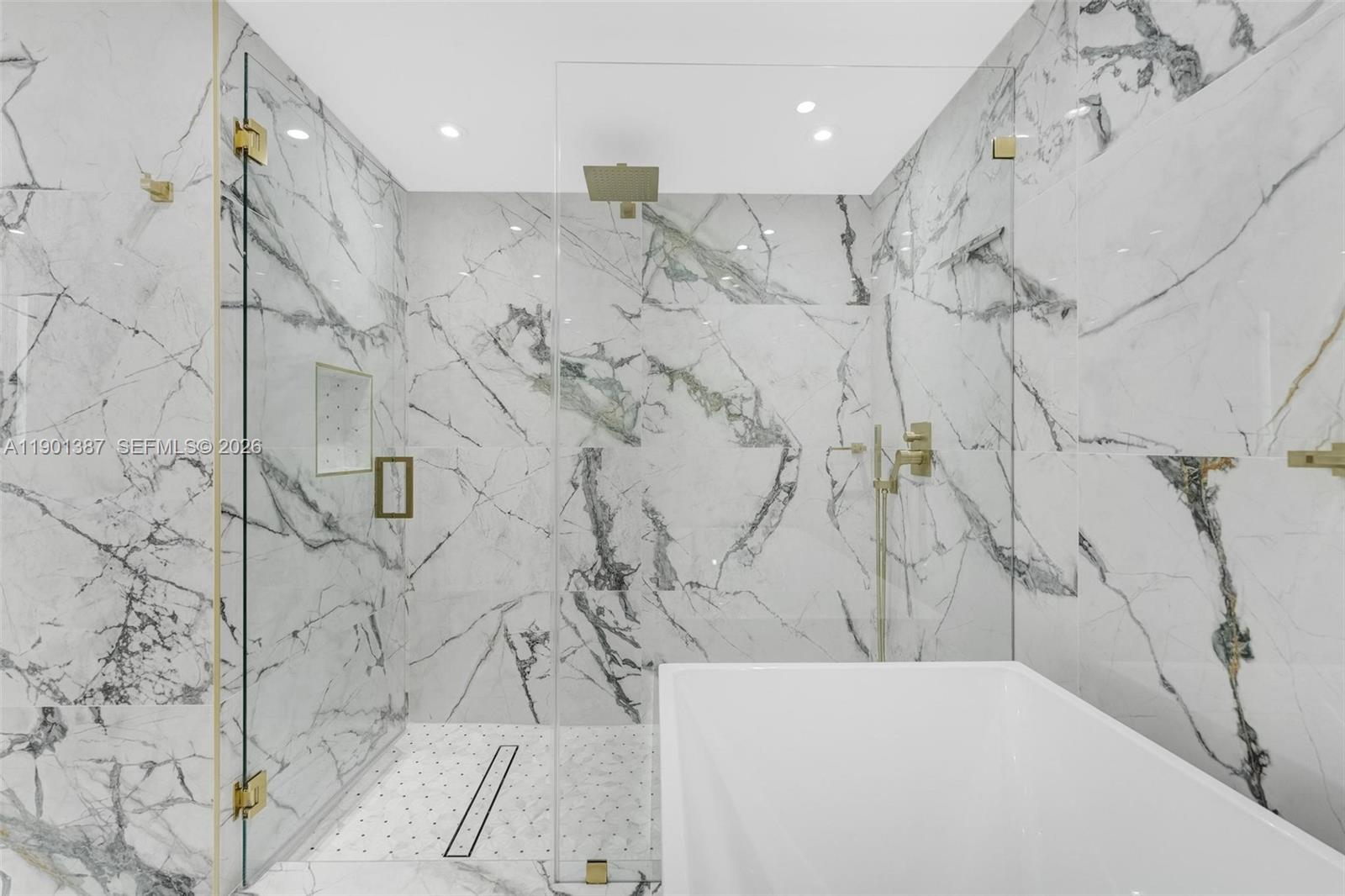 495 Brickell Ave # 3802