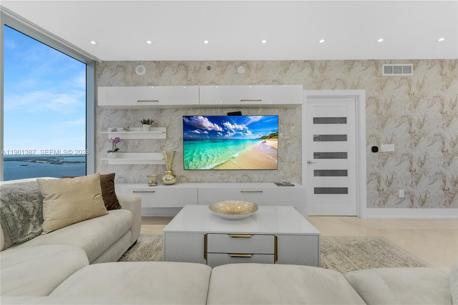 495 Brickell Ave # 3802