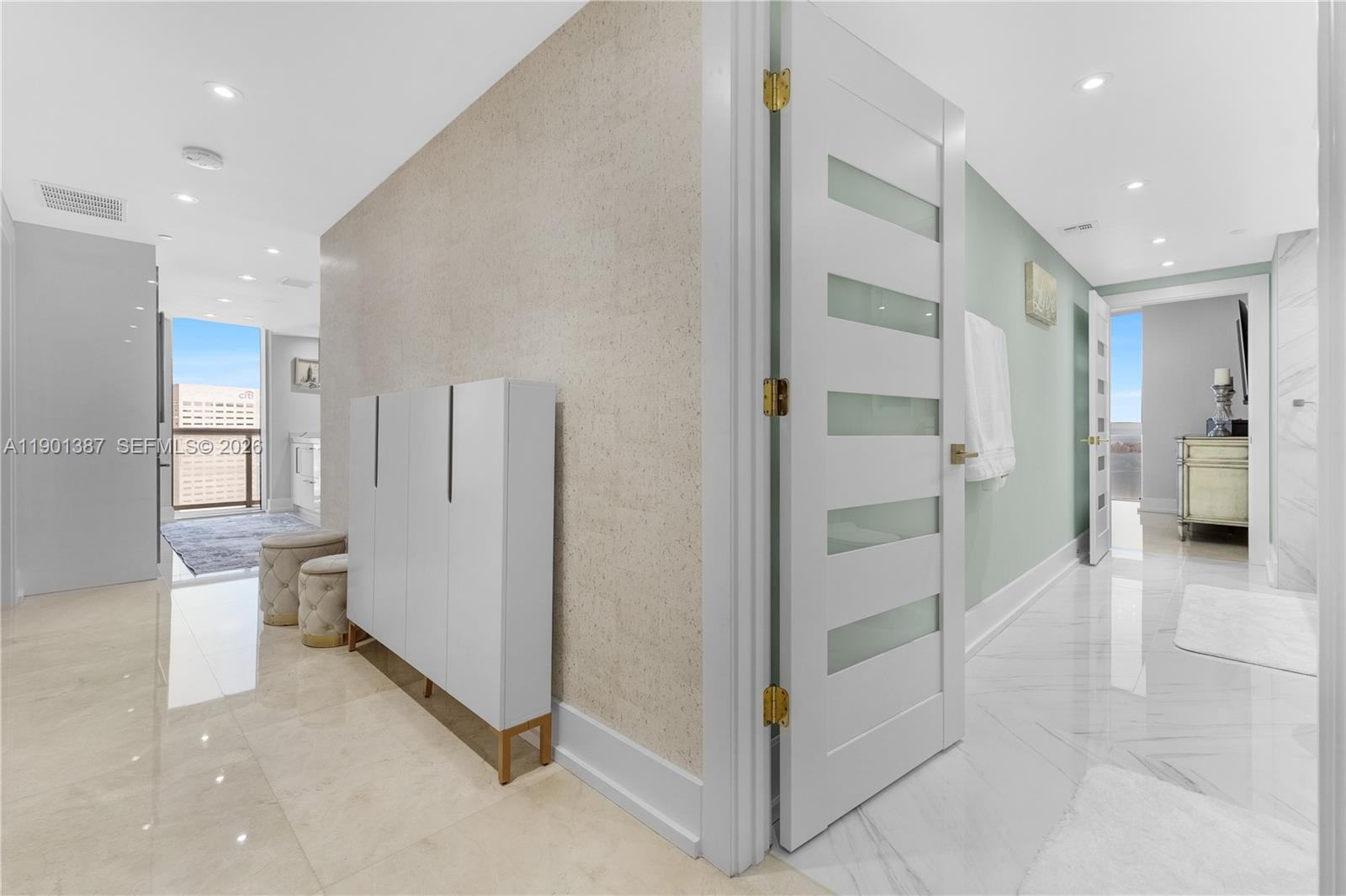 495 Brickell Ave # 3802