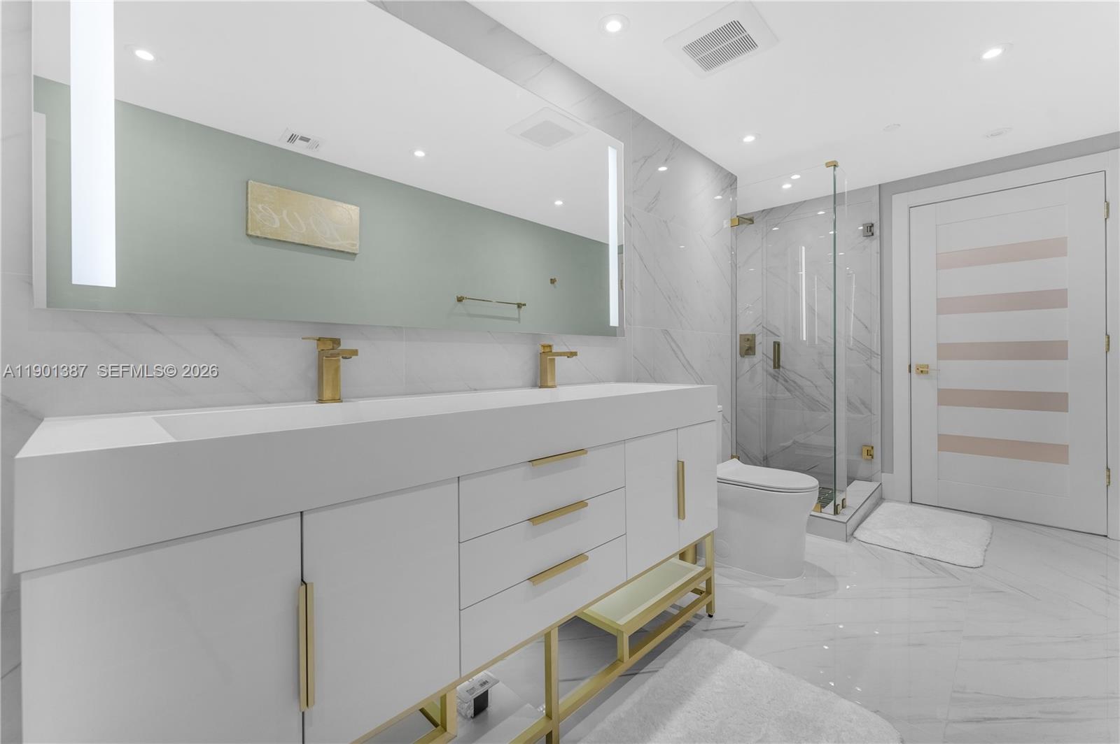 495 Brickell Ave # 3802