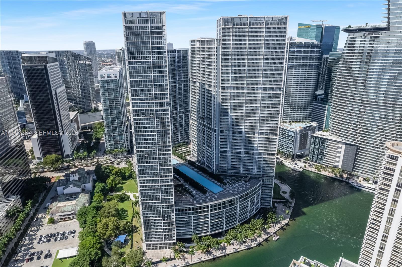 495 Brickell Ave # 3802