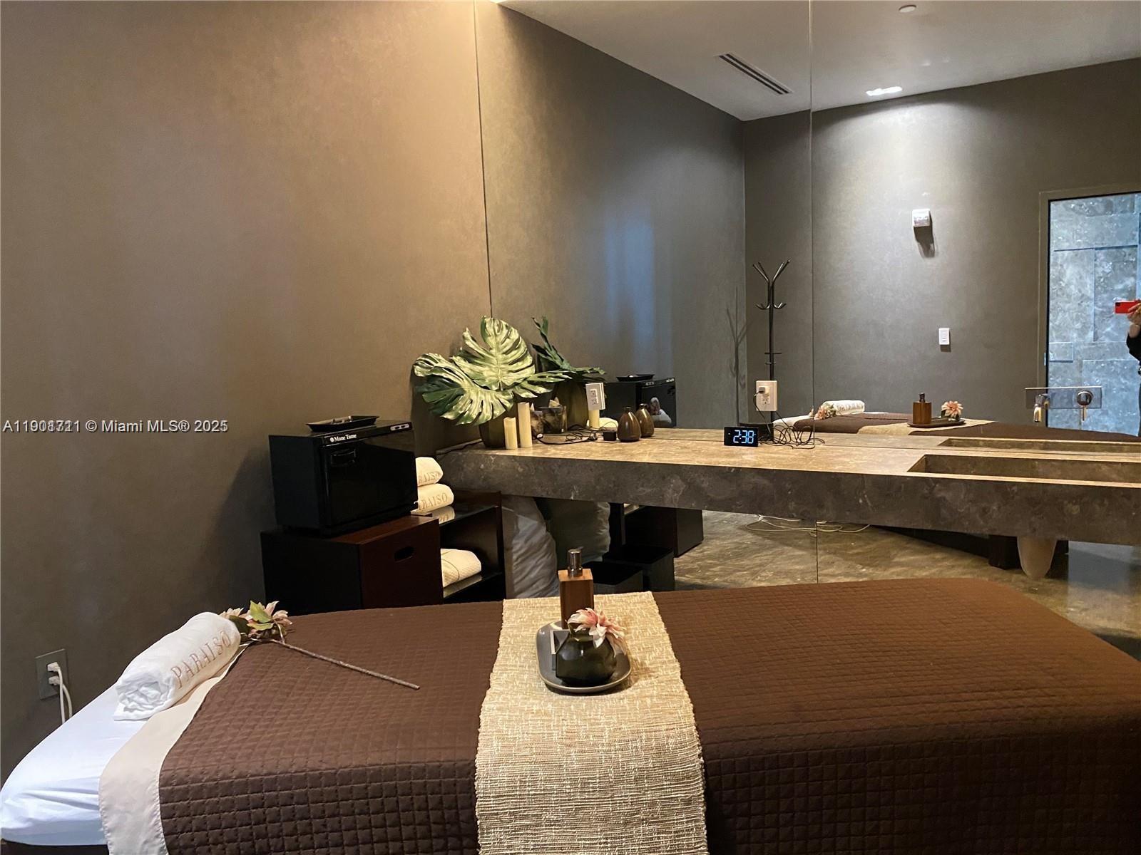 650 NE 32 St # 3605, Miami Unit: 3605