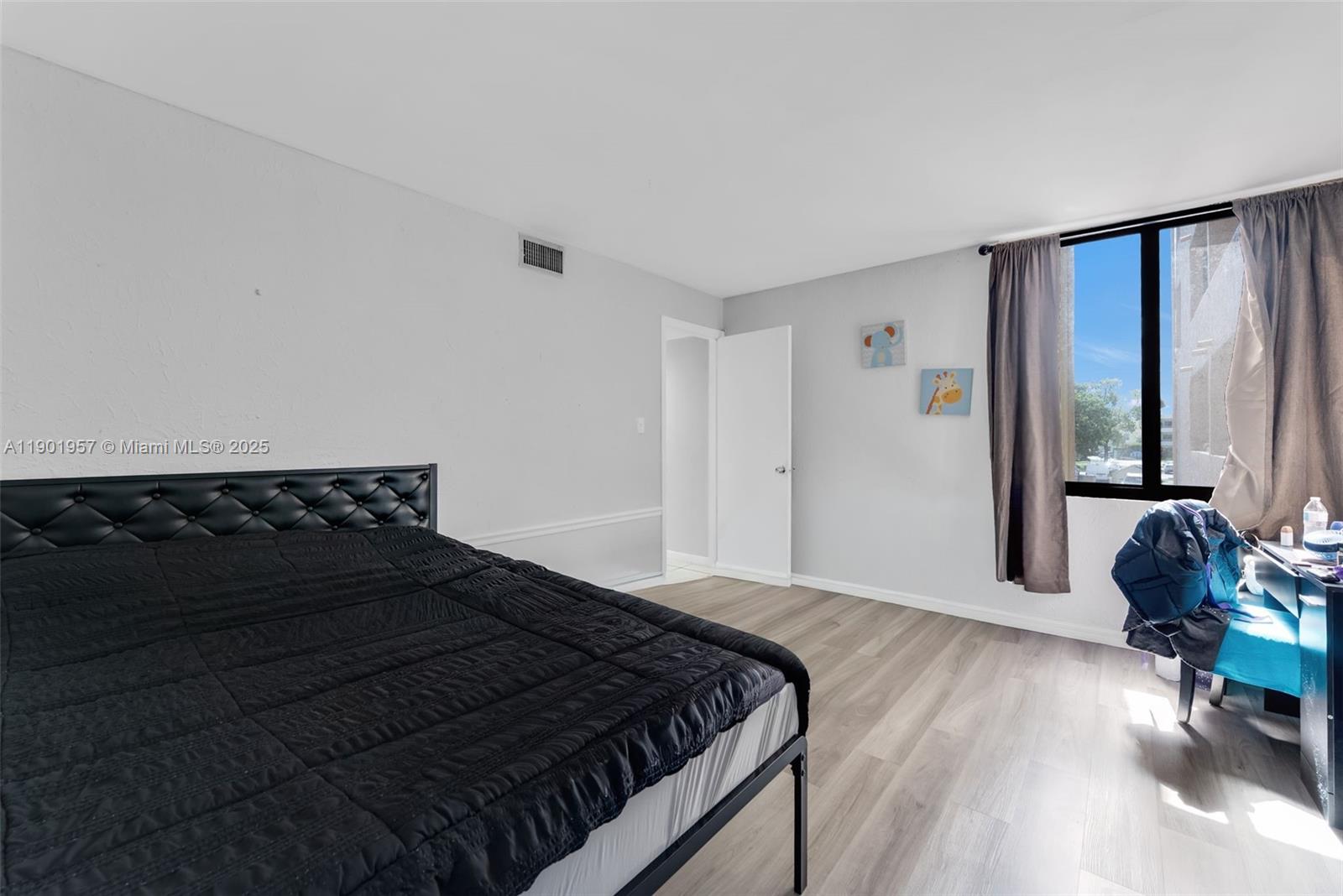 10500 SW 108th Ave # B210, Miami Unit: B210