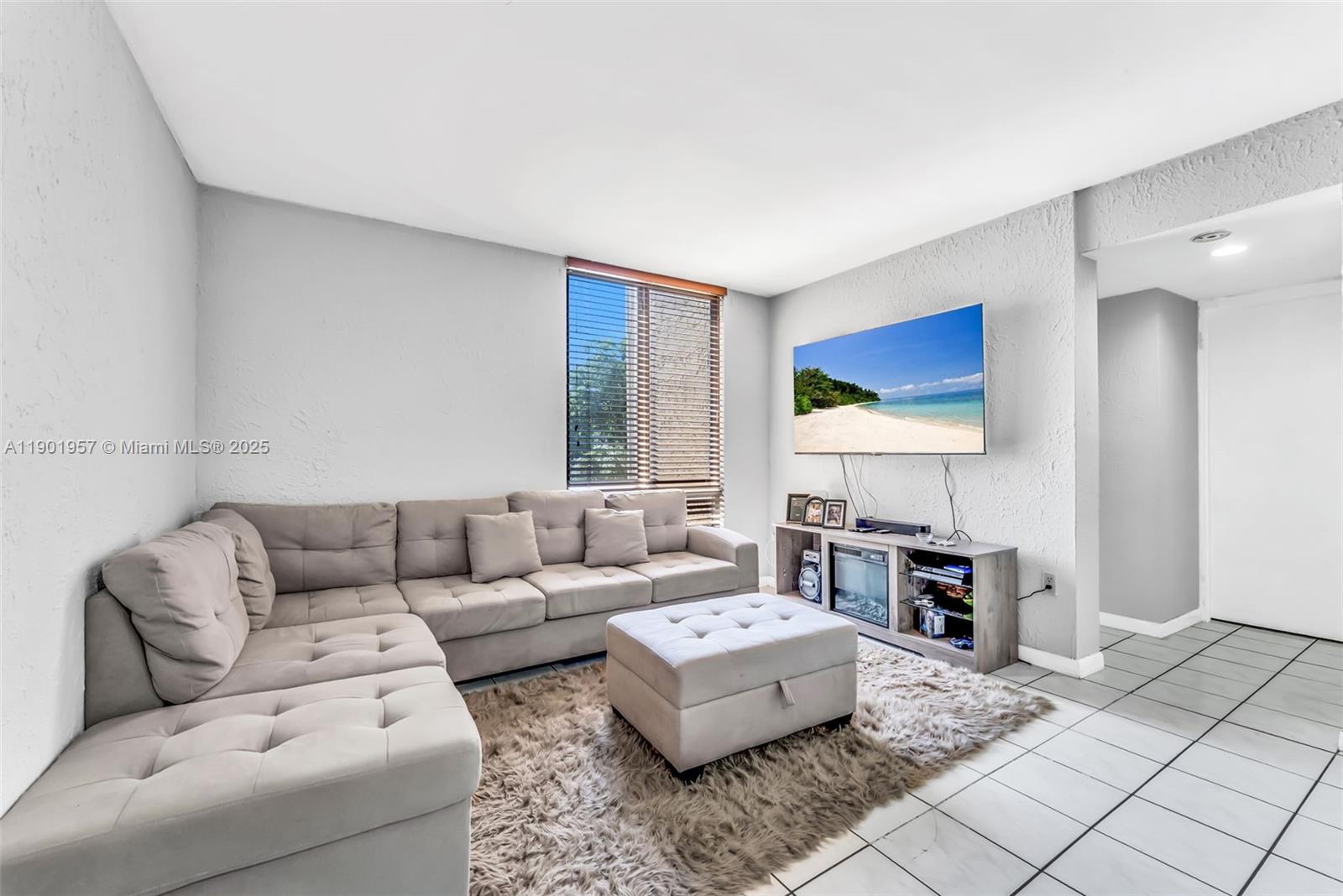 10500 SW 108th Ave # B210, Miami Unit: B210