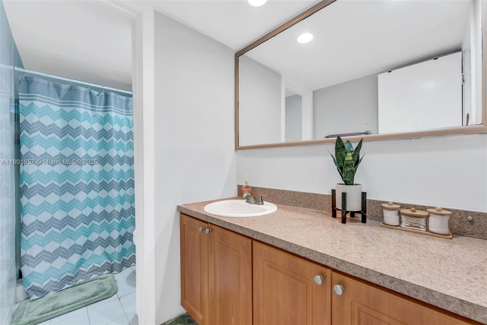 10500 SW 108th Ave # B210, Miami Unit: B210