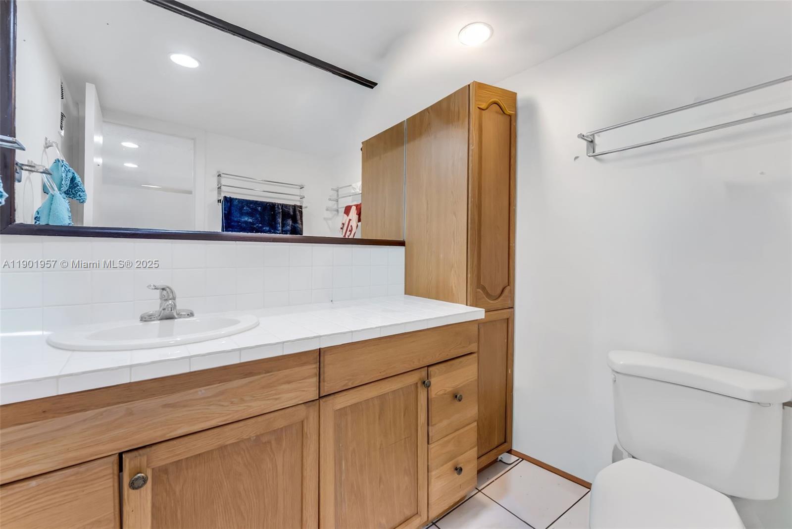 10500 SW 108th Ave # B210, Miami Unit: B210