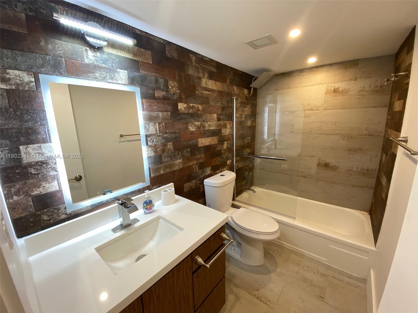 3161 S Ocean Dr # 1210, Hallandale Beach Unit: 1210