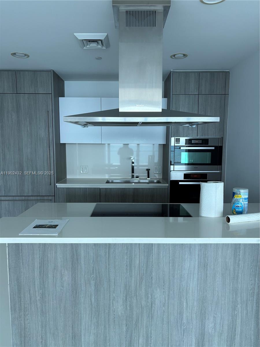 350 Ocean Dr # 704N, Key Biscayne Unit: 704N