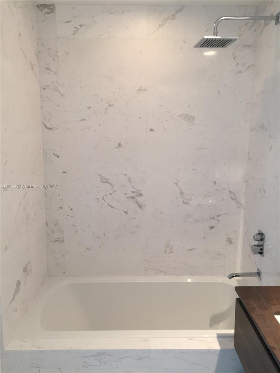 350 Ocean Dr # 704N, Key Biscayne Unit: 704N