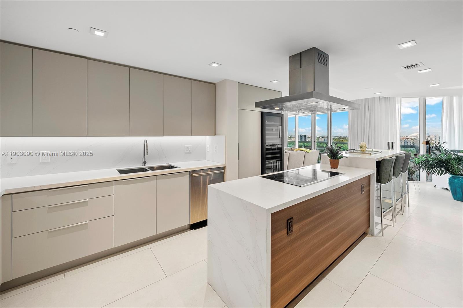 1643 Brickell Ave # 1602, Miami Unit: 1602