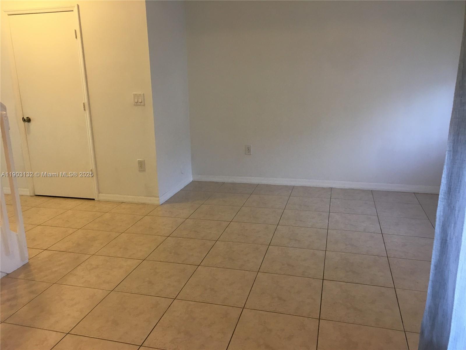 11528 NW 60th Ter # 477