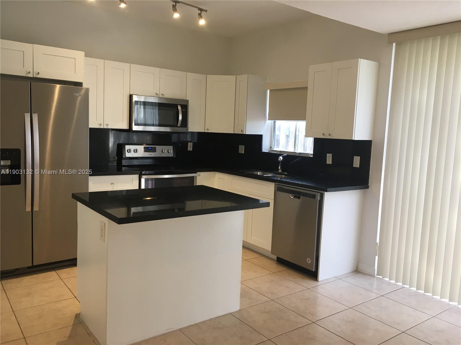 11528 NW 60th Ter # 477