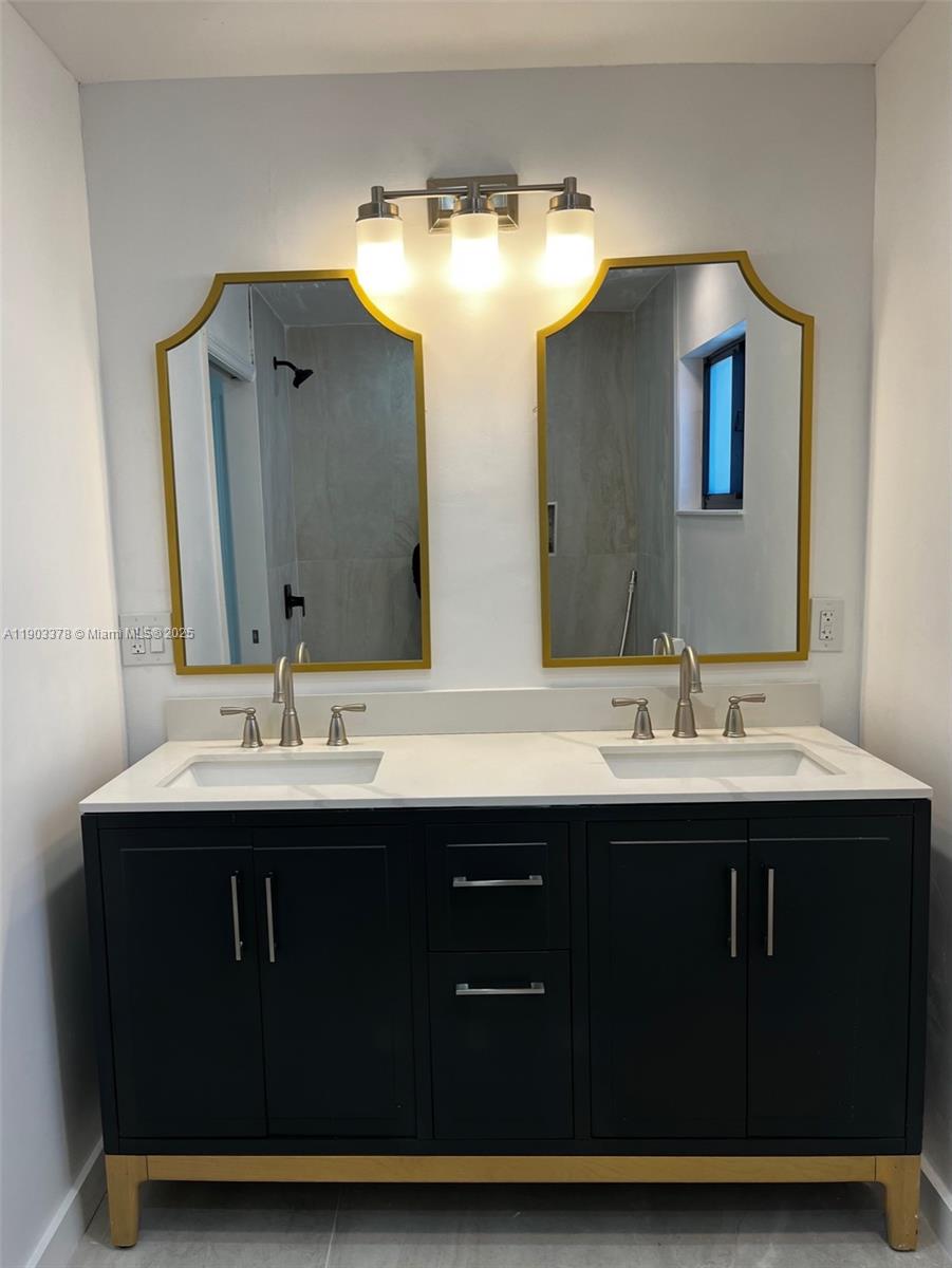 4640 SW 94th Ct, Miami