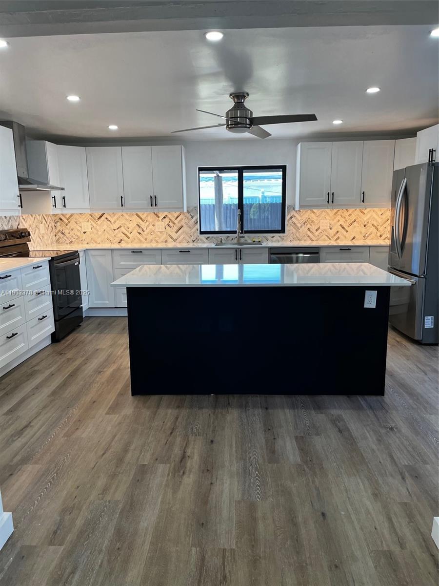 4640 SW 94th Ct, Miami