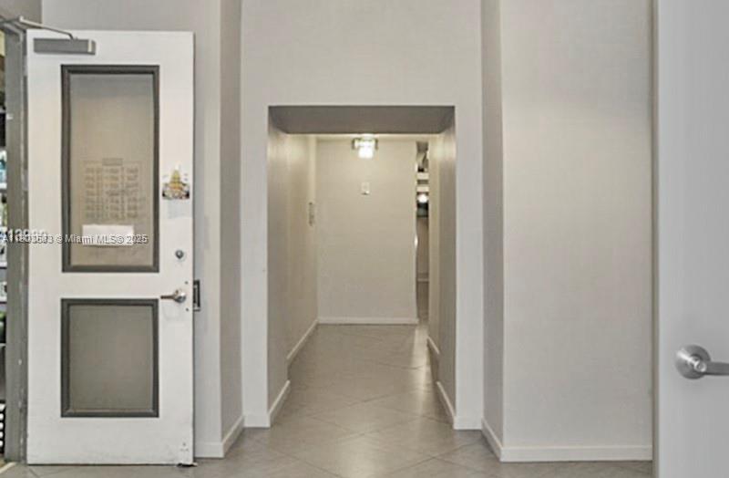 1900 N BAYSHORE DR #212