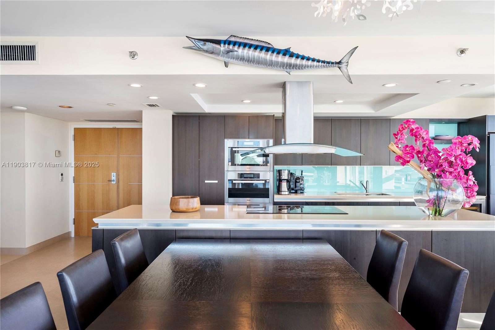 400 S Pointe Dr # 2003