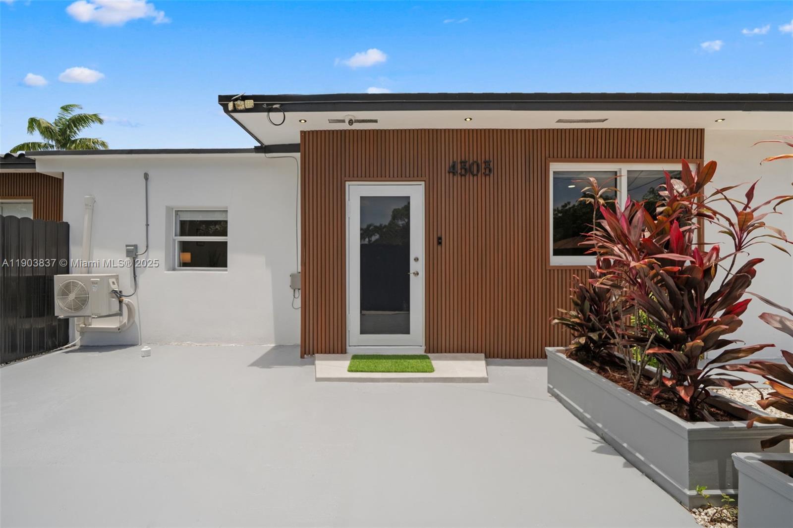 4301 NW 4th St # B, Miami Unit: B