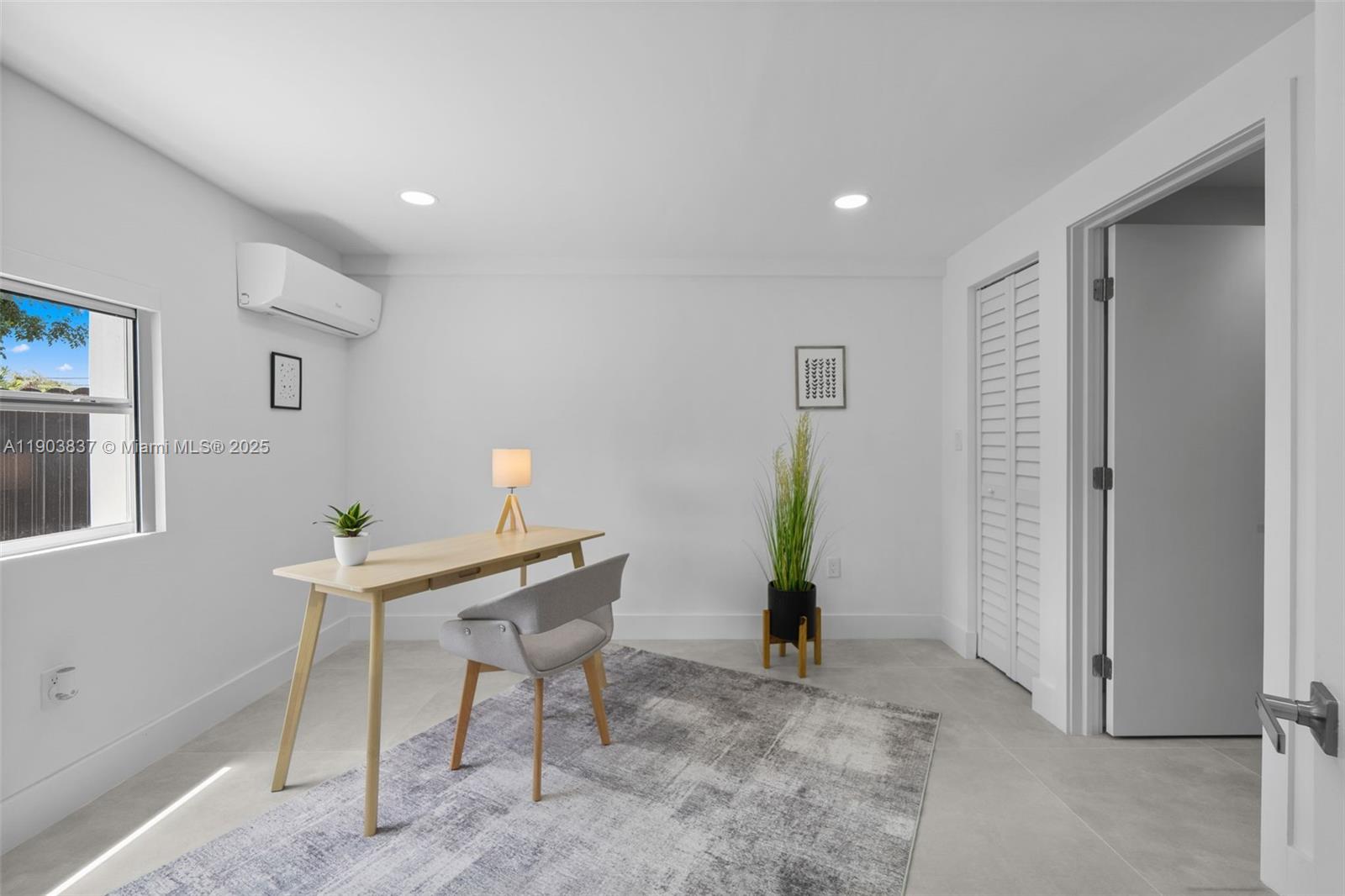 4301 NW 4th St # B, Miami Unit: B