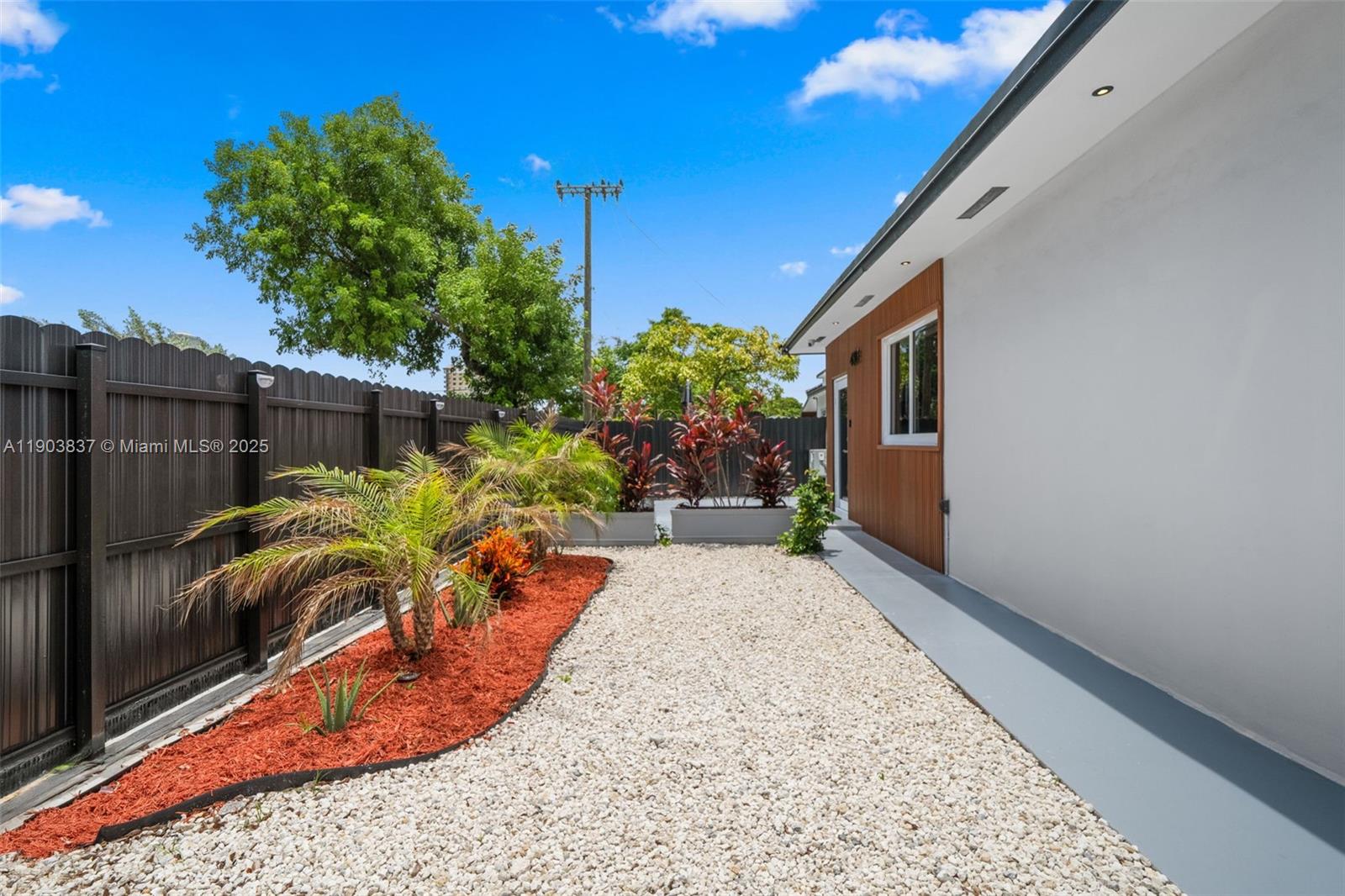 4301 NW 4th St # B, Miami Unit: B